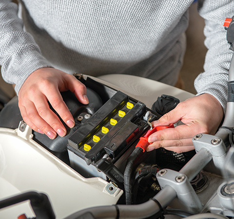 Routine maintenance and mechanical repair 3